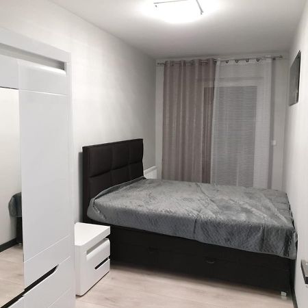 לז'נו Apartament Skarbowa 1& Parking מראה חיצוני תמונה